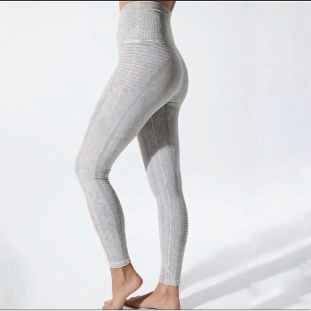 Avocado Phoenix Fire Leggings XS/S Vintage Cool Gray Moto Seamless High Waist